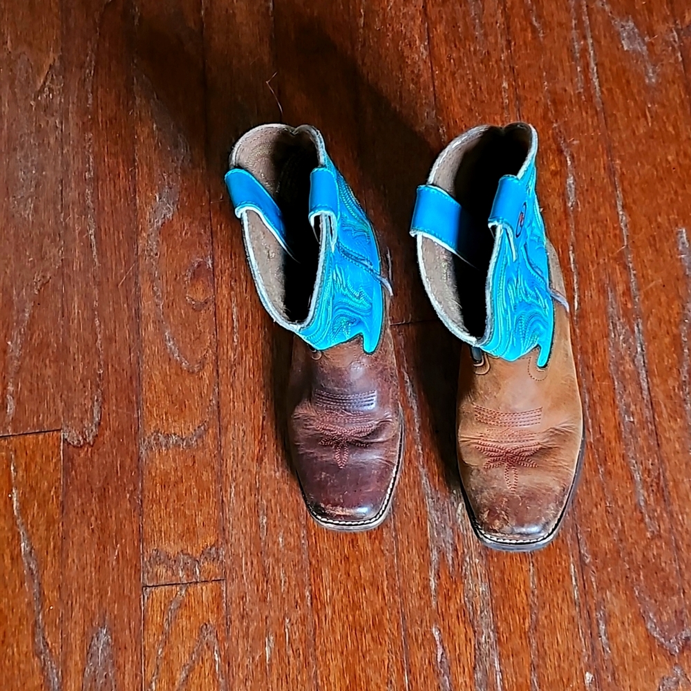 Toddler 10.5 Tony Lama boots